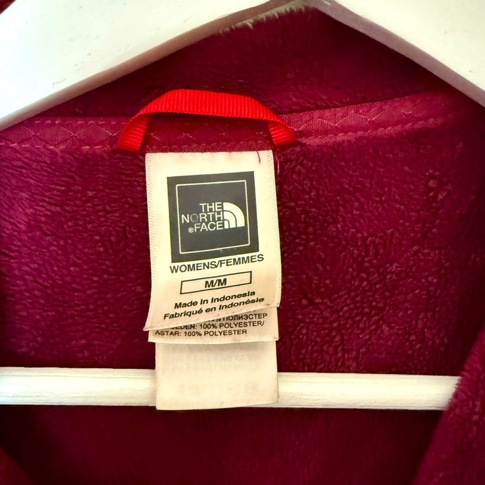 The North Face Burgundy Women's Fleece - Picture 3 of 5